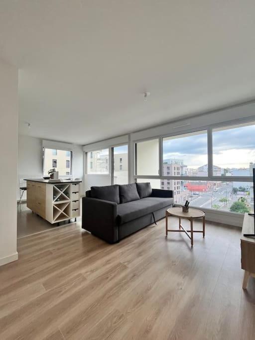 Superbe Appartement Neuf Dans Residence Familiale Aux Portes De Paris Avec Parking Ивры-Сур-Сеине Экстерьер фото